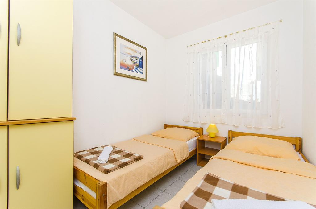 Apartment Antonio Bogomolje Екстериор снимка